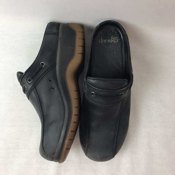 dansko sport clogs